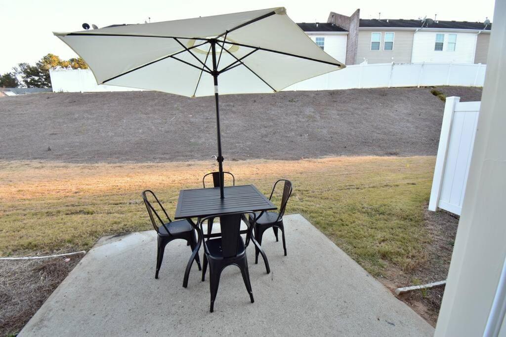 Cozy Renovated Winder Townhouse Traveller Awards 2025 Winner المظهر الخارجي الصورة